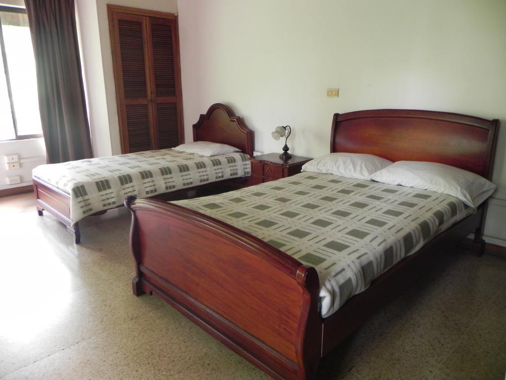 Hostal Tamarindo Itagui Quarto foto