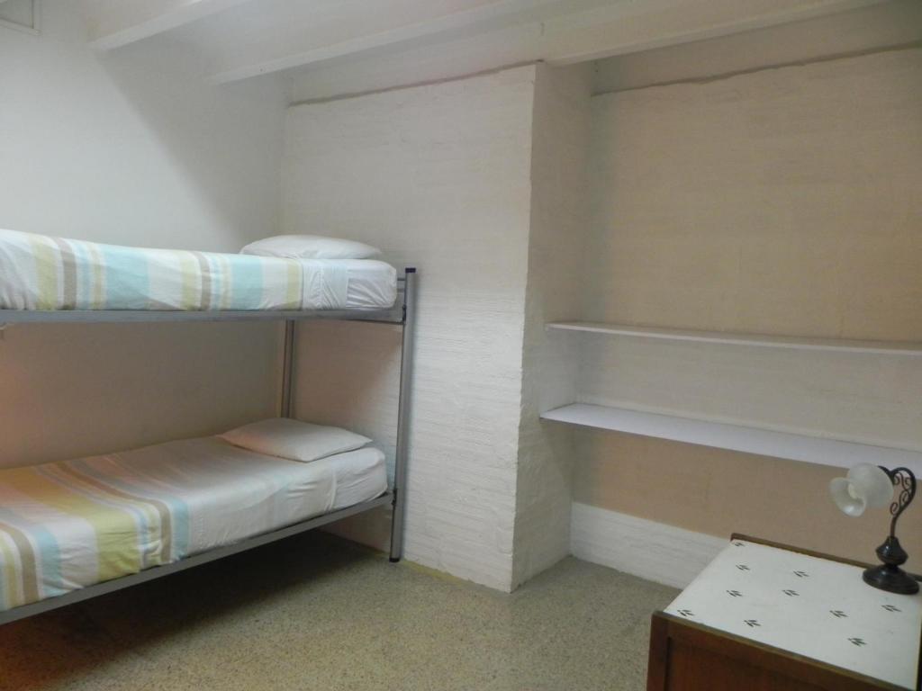 Hostal Tamarindo Itagui Quarto foto